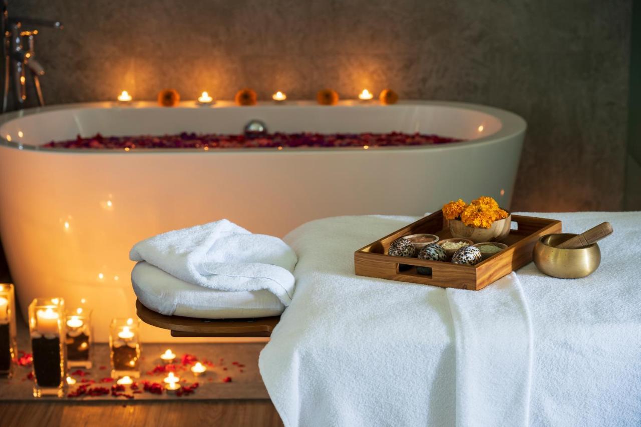 Kanvaz Village Resort Seminyak Екстер'єр фото