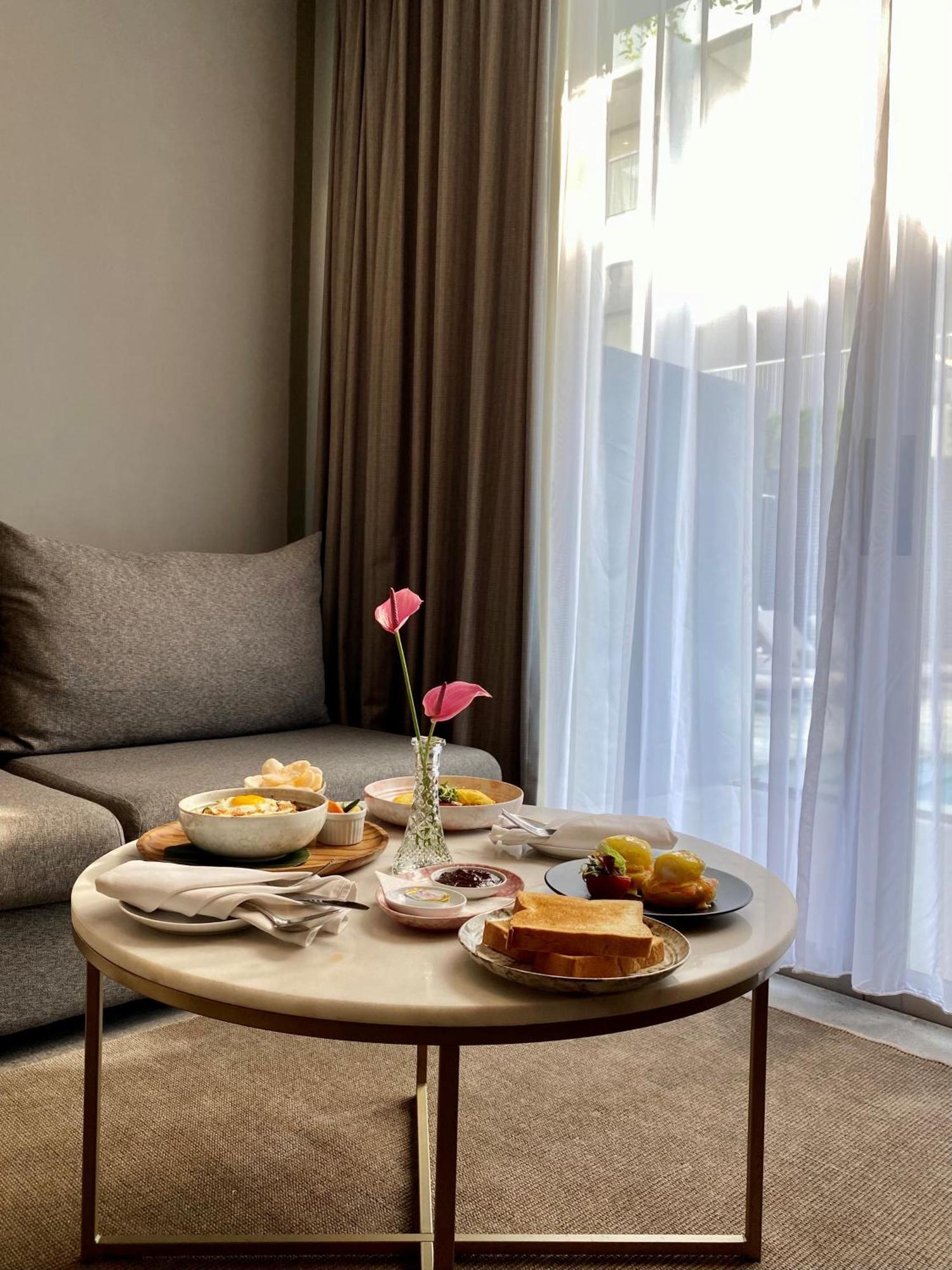 Kanvaz Village Resort Seminyak Екстер'єр фото
